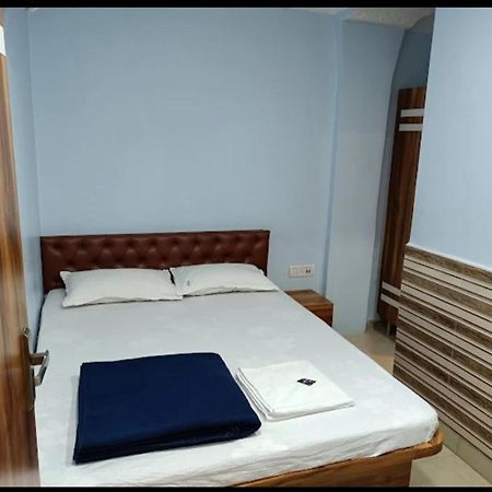 Kamal Lodge Calcutta Extérieur photo